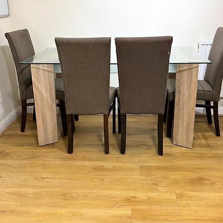 London Luxury 5 Bedroom House 2 Min Walk To The Tube Station 达格纳姆 外观 照片