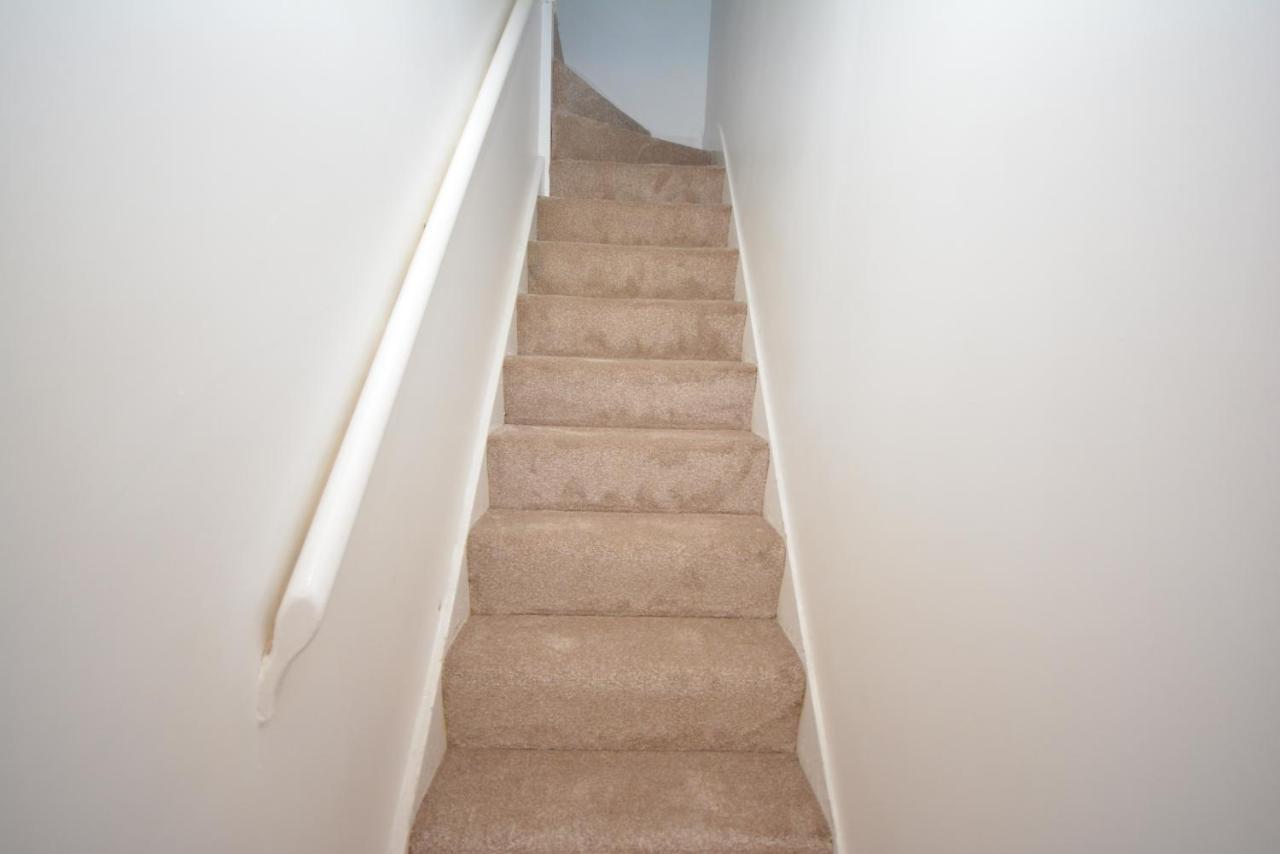 London Luxury 5 Bedroom House 2 Min Walk To The Tube Station 达格纳姆 外观 照片